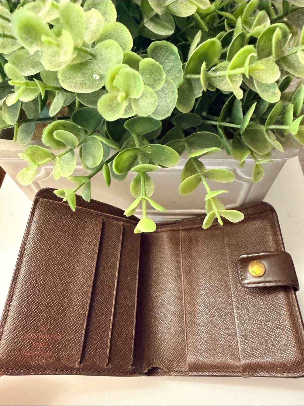 AUTHENTIC LOUIS VUITTON- DAMIER EBENE COMPACT ZIP WALLET - Picture 3 of 7